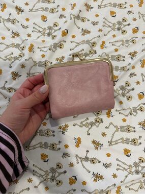 Amazon Pink Kiss-Lock Coin Wallet with Gold Frame